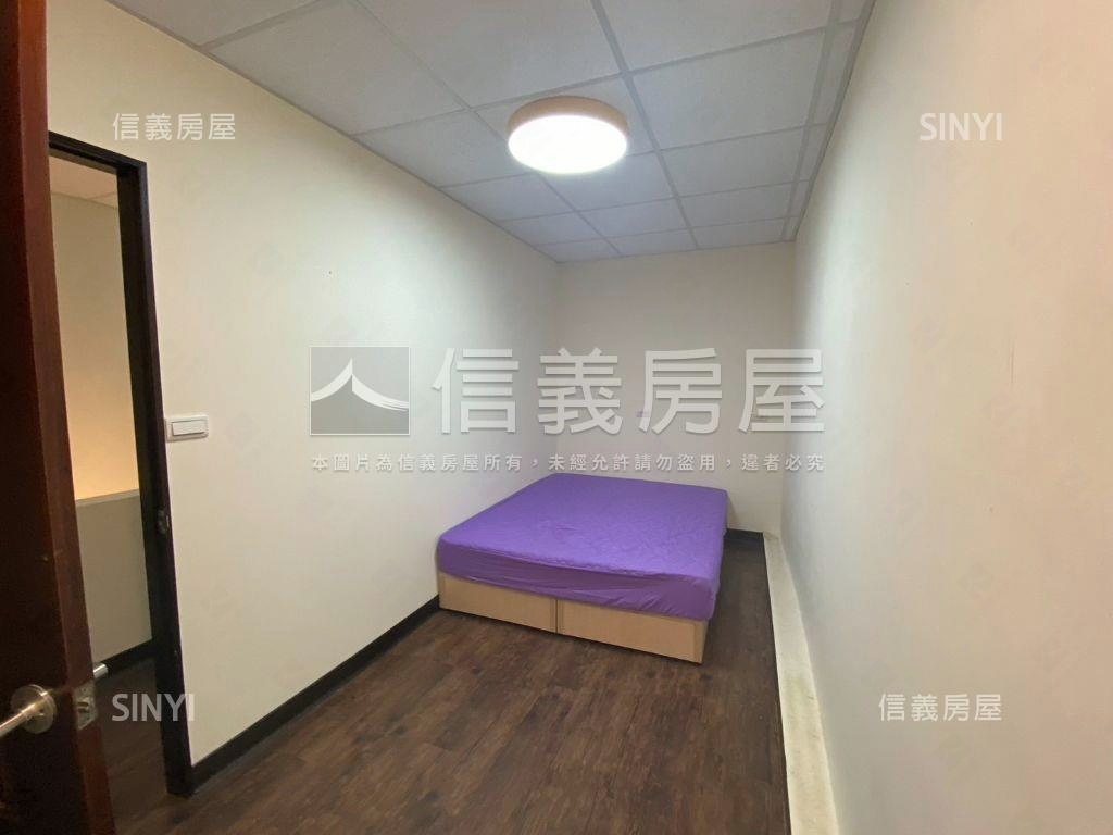 楓樹腳公園整新美透天房屋室內格局與周邊環境