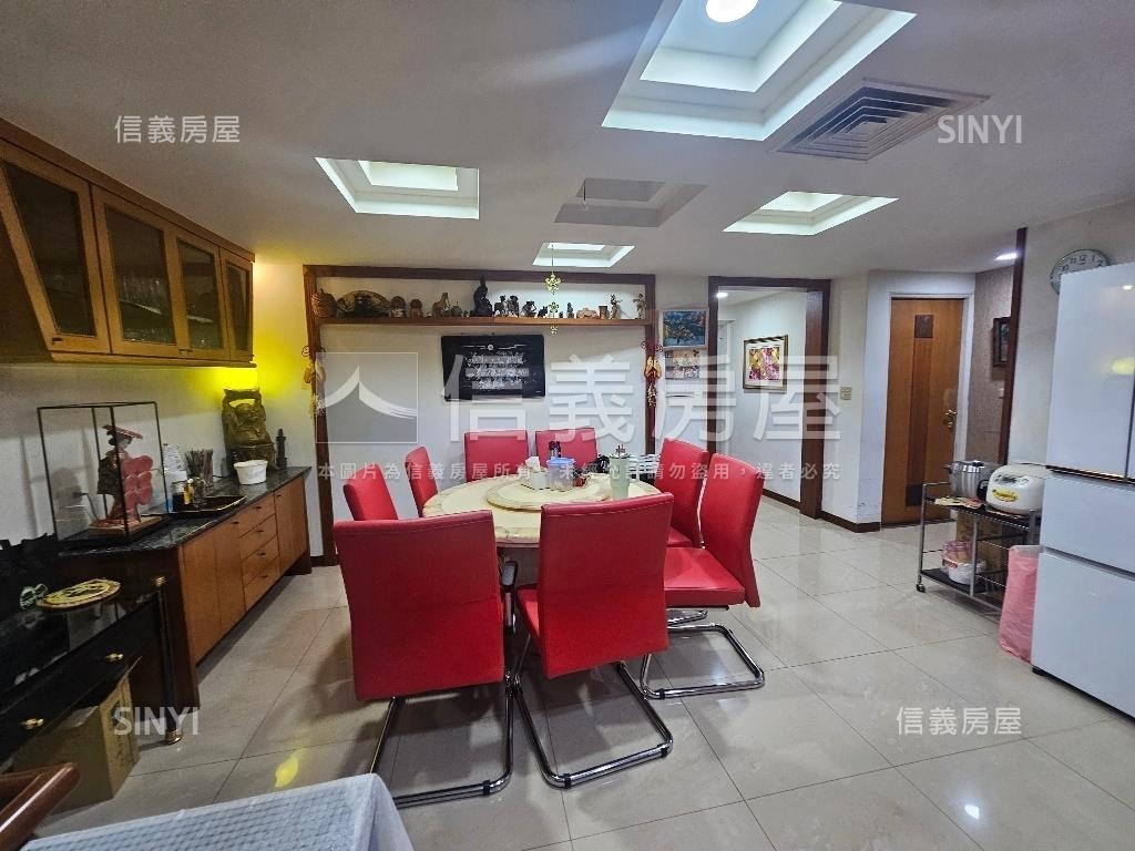 士東１樓大空間漂亮美宅房屋室內格局與周邊環境