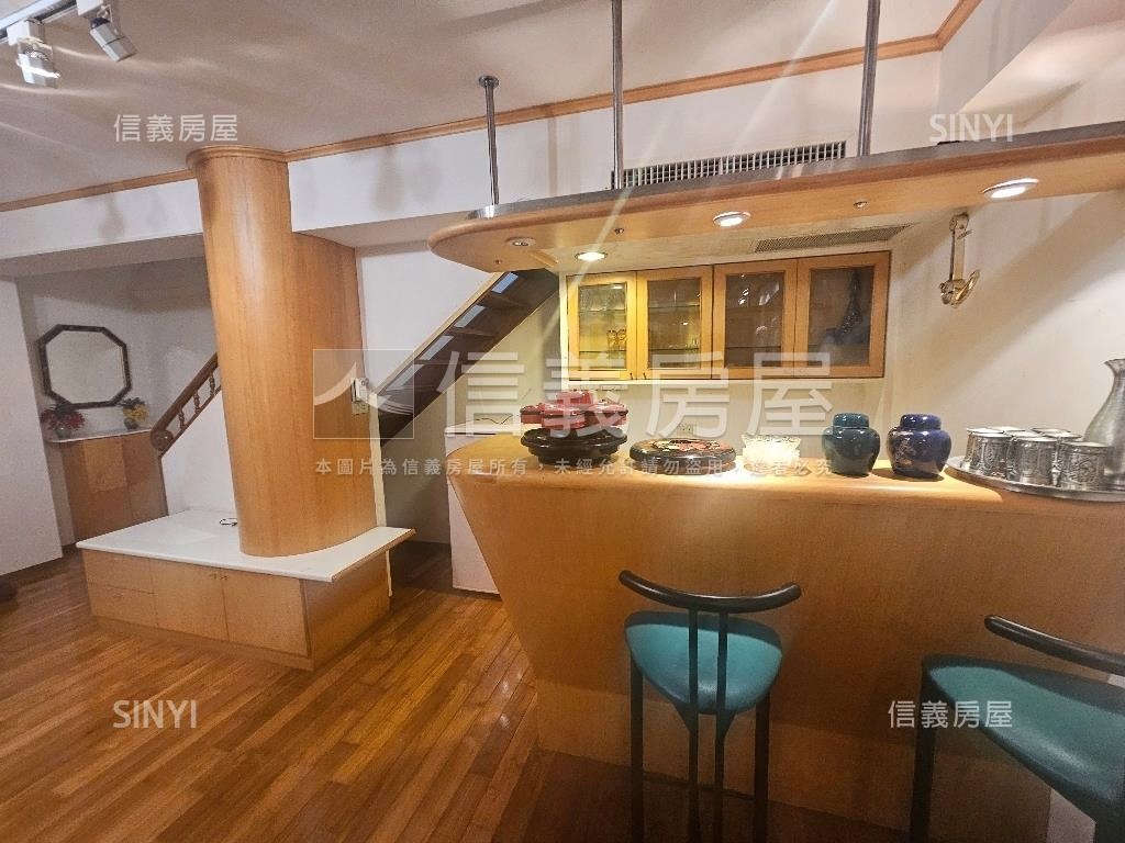 士東１樓大空間漂亮美宅房屋室內格局與周邊環境