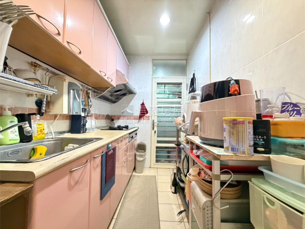 板橋區金門街恬靜美居房屋室內格局與周邊環境