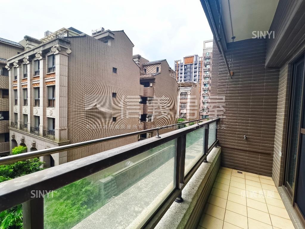 雲觀～好屋況優質四房車位房屋室內格局與周邊環境