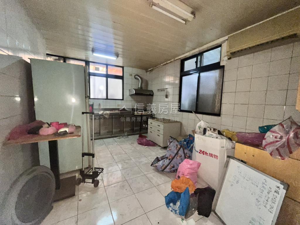 稀有民享街公寓一二樓房屋室內格局與周邊環境
