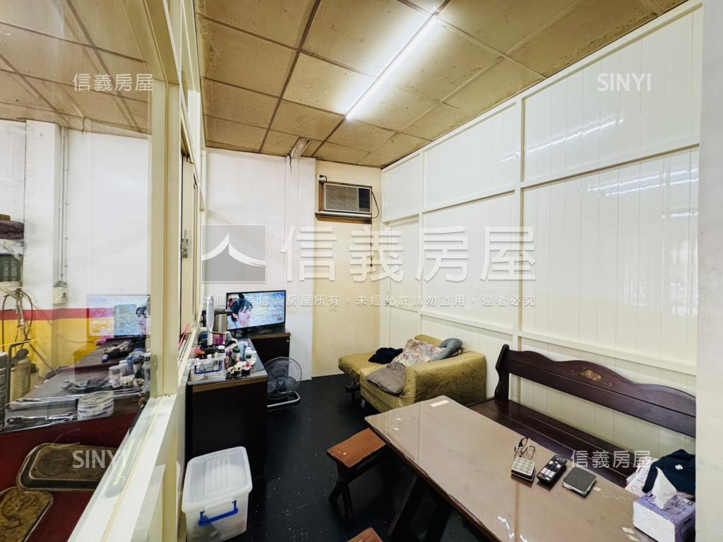 稀有大面寬金鑽店面房屋室內格局與周邊環境