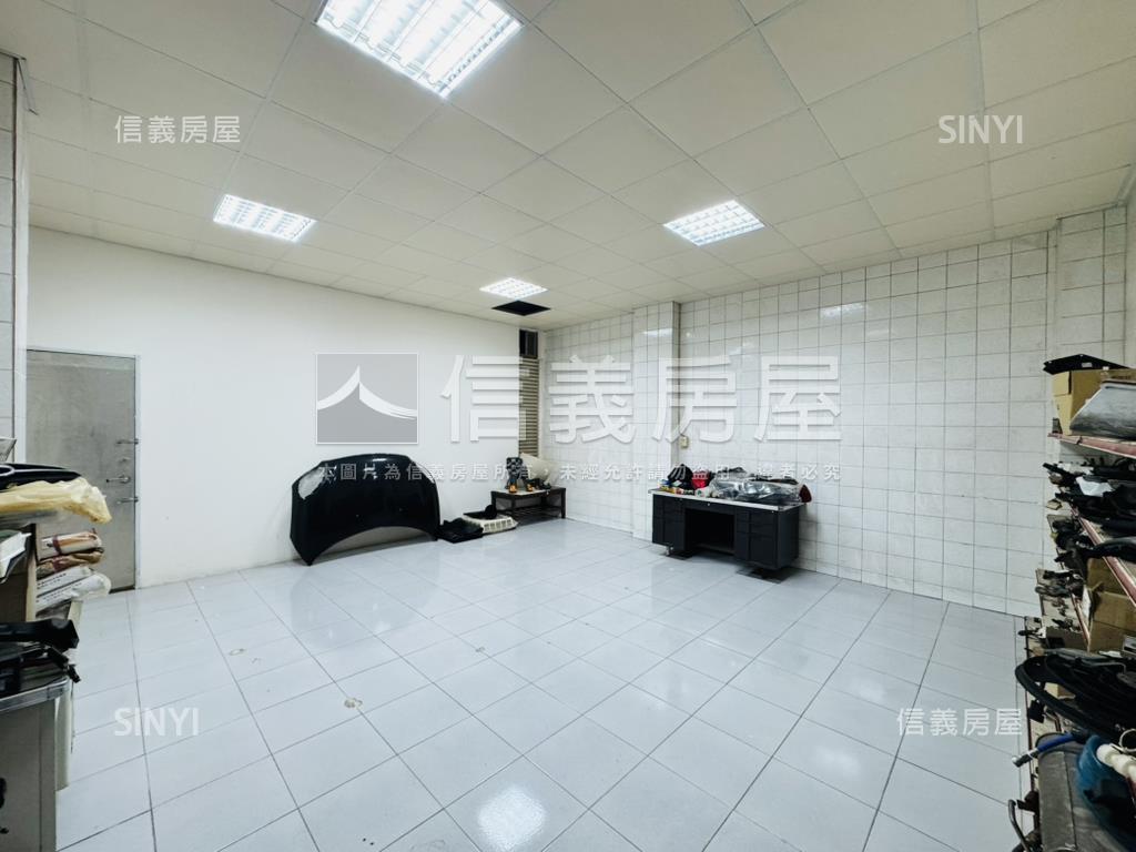 稀有大面寬金鑽店面房屋室內格局與周邊環境