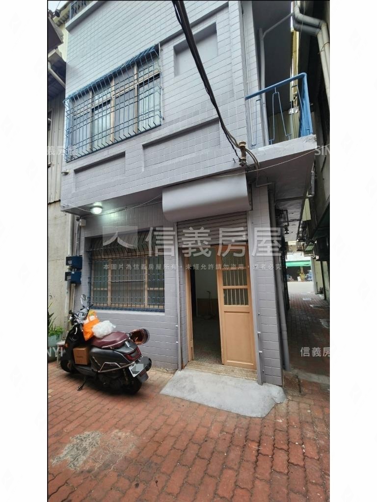 近永華海安商圈老街角窗店房屋室內格局與周邊環境