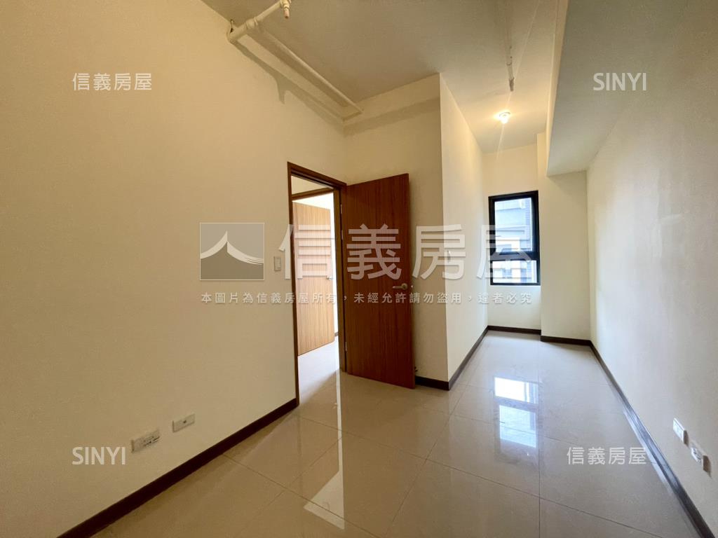 遠雄幸福成頂樓兩房平車房屋室內格局與周邊環境