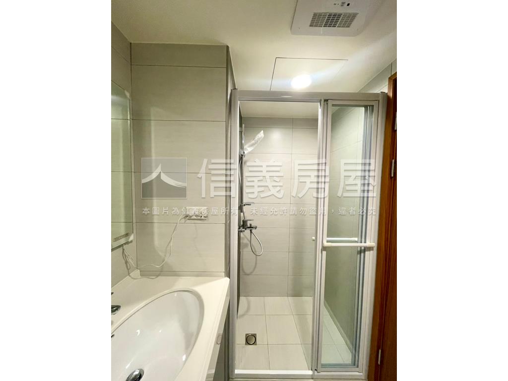 遠雄幸福成頂樓兩房平車房屋室內格局與周邊環境