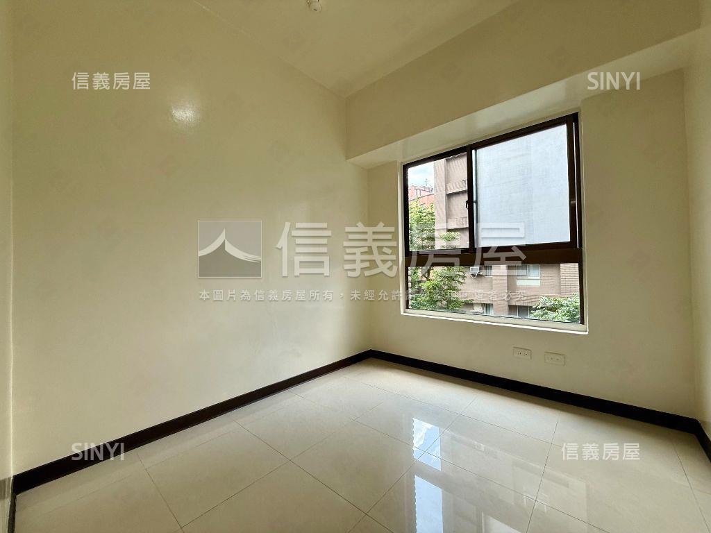 台北寧靜二期採光２房房屋室內格局與周邊環境