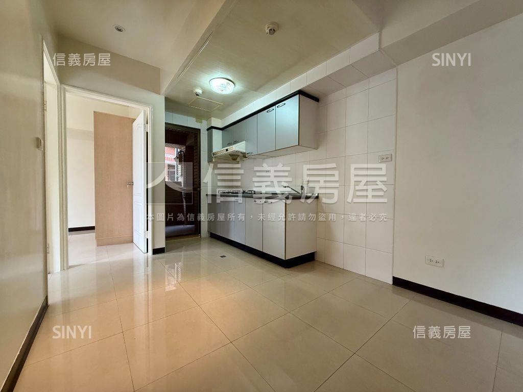 台北寧靜二期採光２房房屋室內格局與周邊環境