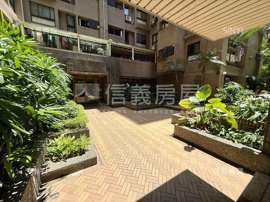台北寧靜二期採光２房房屋室內格局與周邊環境