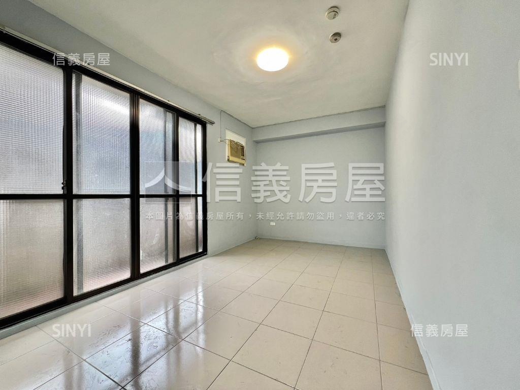 中國醫置產電梯三房房屋室內格局與周邊環境