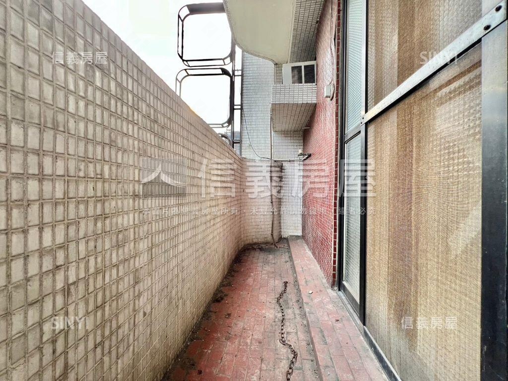 中國醫置產電梯三房房屋室內格局與周邊環境