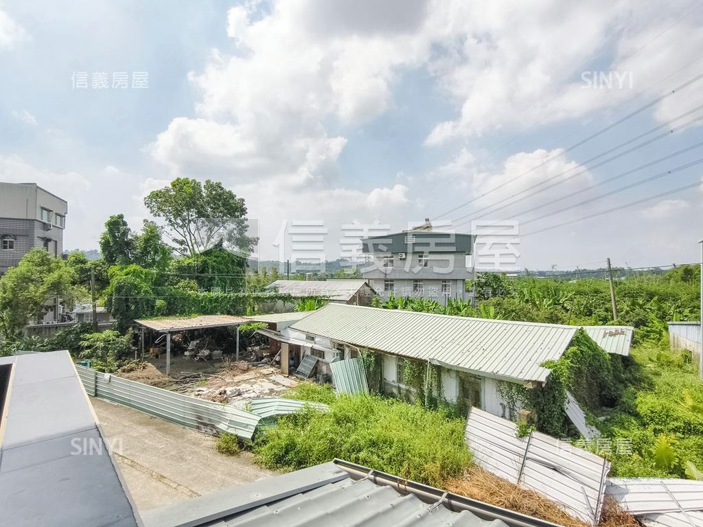好宅，竹崎６年獨棟透天厝房屋室內格局與周邊環境