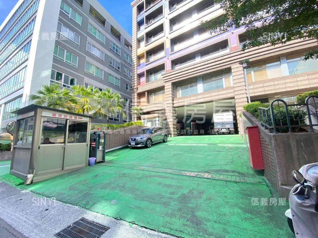 ＣＰ值優百坪Ｂ１辦公廠房房屋室內格局與周邊環境