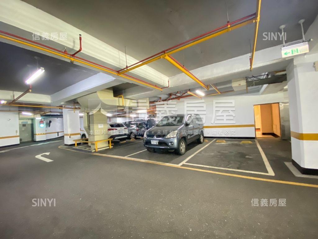 ＣＰ值優百坪Ｂ１辦公廠房房屋室內格局與周邊環境