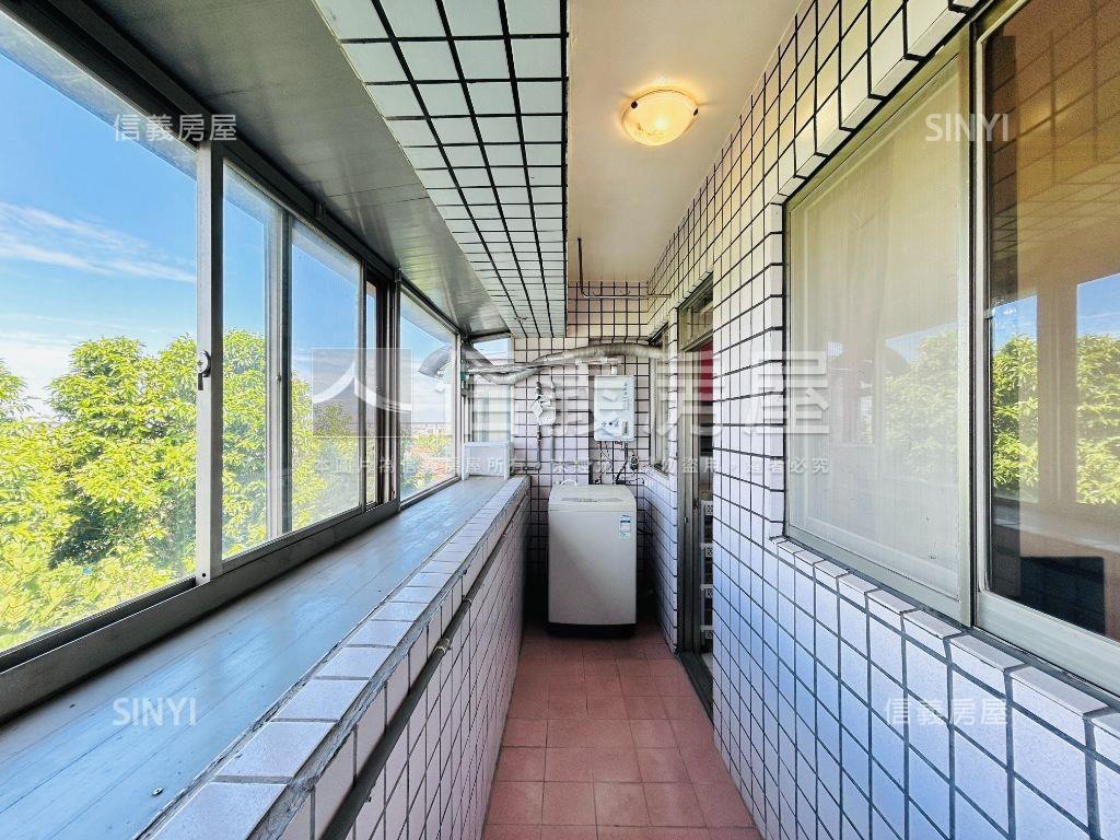 藝文次頂樓景觀佳三房房屋室內格局與周邊環境