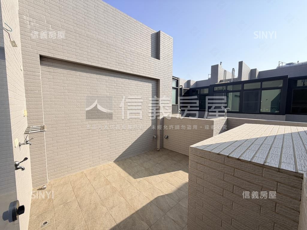 善化萊茵河雙車透房屋室內格局與周邊環境