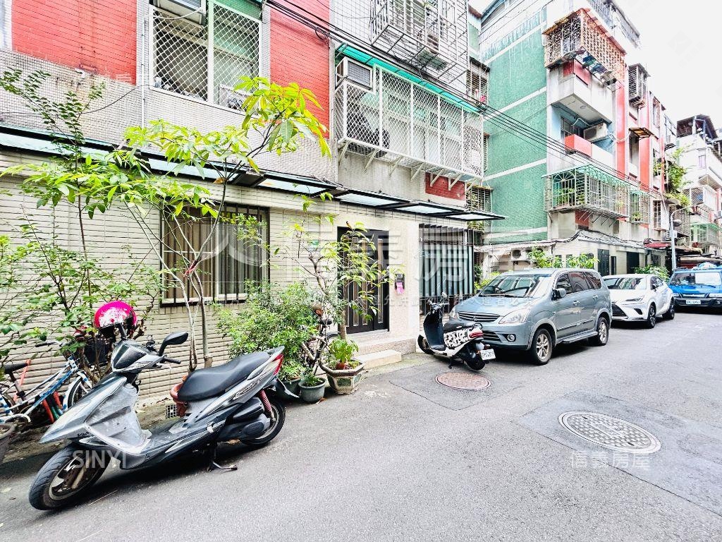 民生社區☆方便停車大一樓房屋室內格局與周邊環境