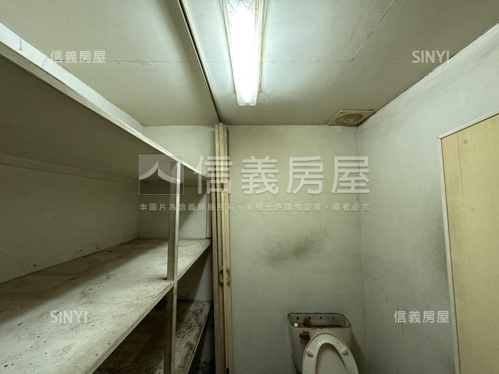 中山國小置產金雞母房屋室內格局與周邊環境