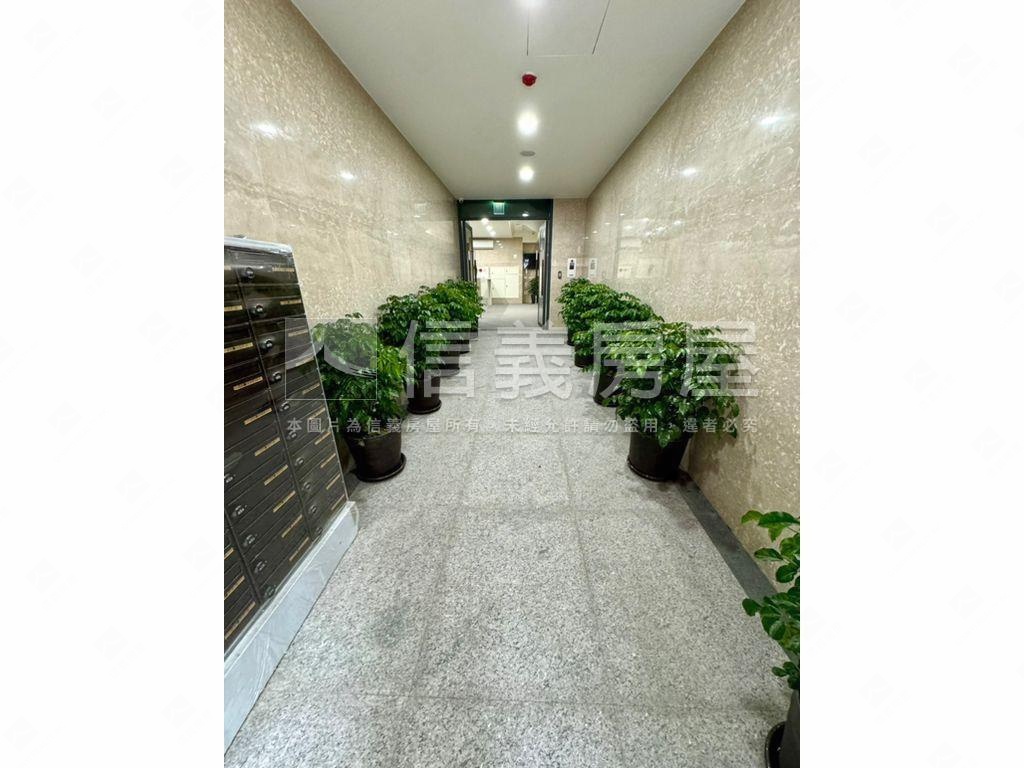 近馬偕雙連捷運金店面房屋室內格局與周邊環境