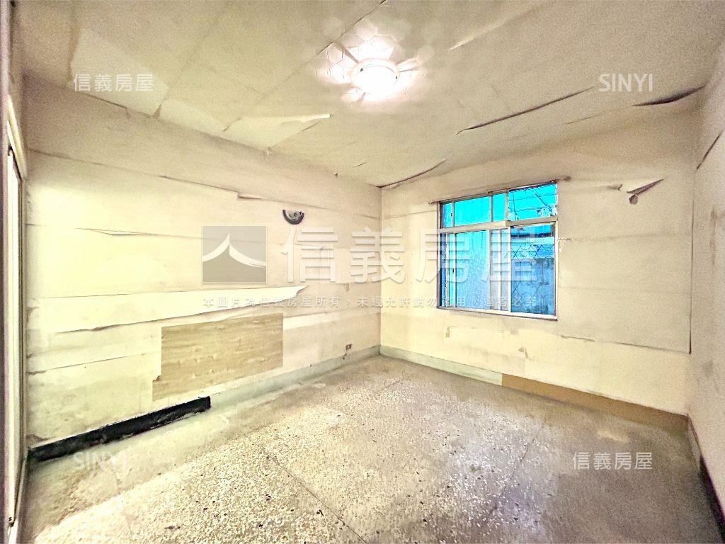 成功靜巷大空間一樓房屋室內格局與周邊環境