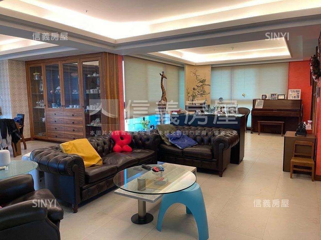 全坤澄峰Ａ棟河景樓中樓房屋室內格局與周邊環境