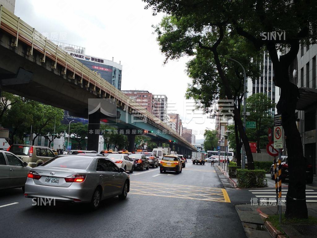 復北民生捷運穩租金店房屋室內格局與周邊環境