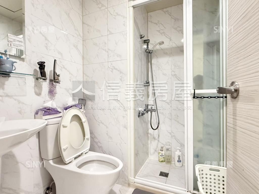 國美康寧城堡三房車位房屋室內格局與周邊環境