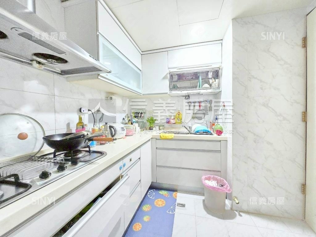 國美康寧城堡三房車位房屋室內格局與周邊環境