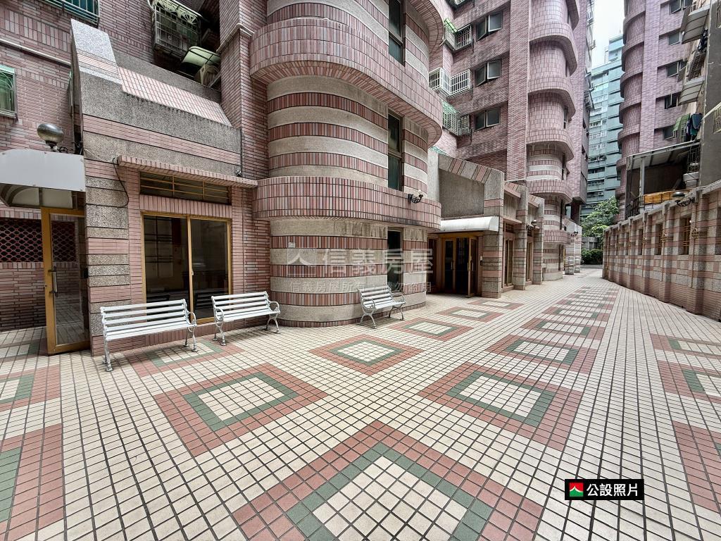 友友建設屋況佳小資兩房房屋室內格局與周邊環境
