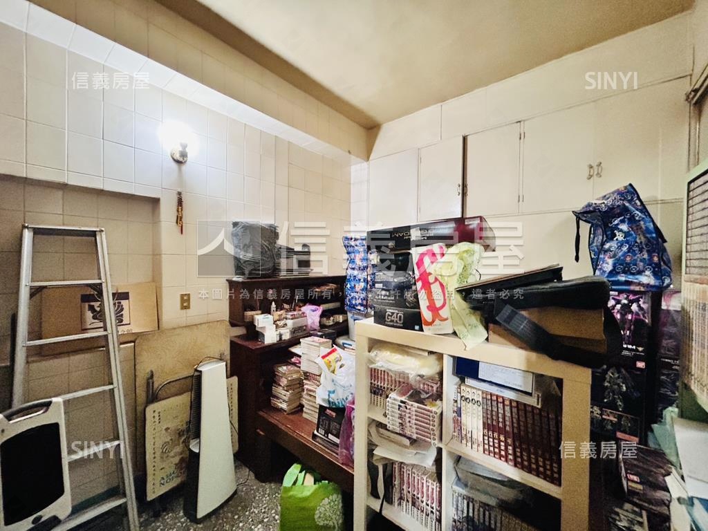 太原路面校園公寓．雙捷運房屋室內格局與周邊環境