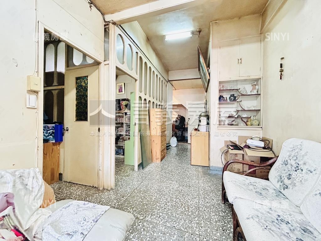 太原路面校園公寓．雙捷運房屋室內格局與周邊環境