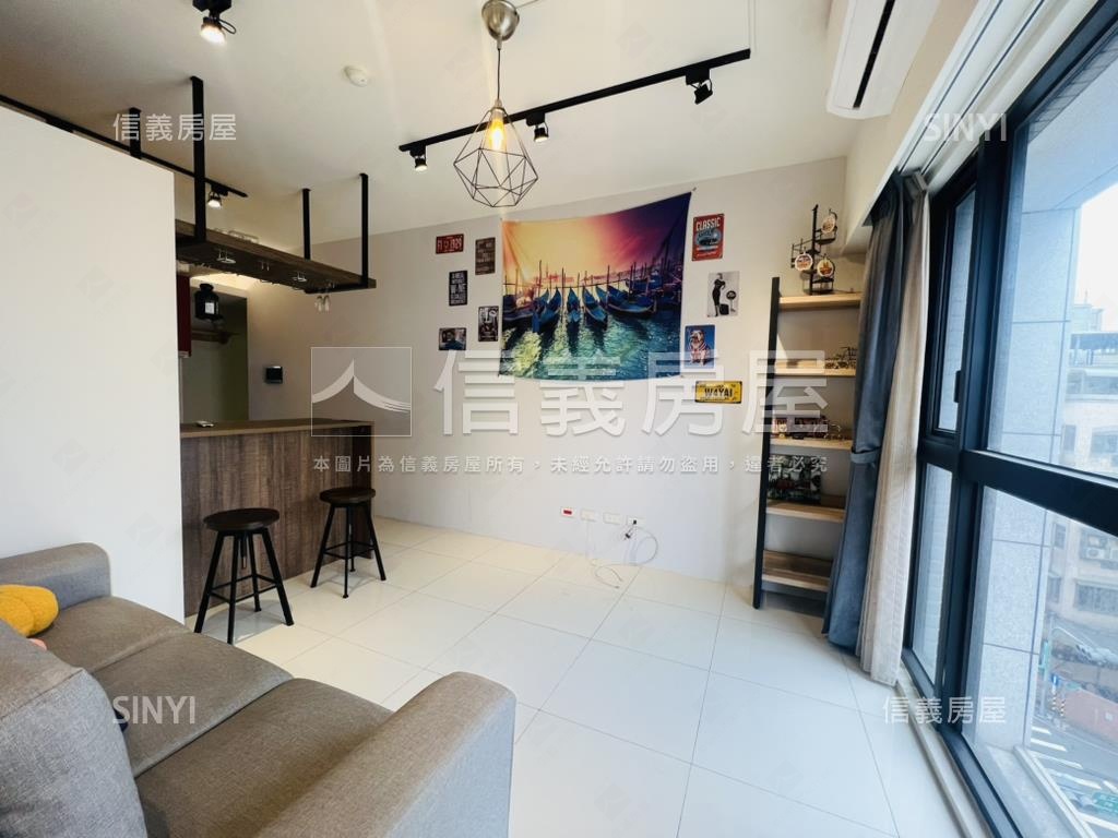 稀有釋出尊爵晶冠房屋室內格局與周邊環境