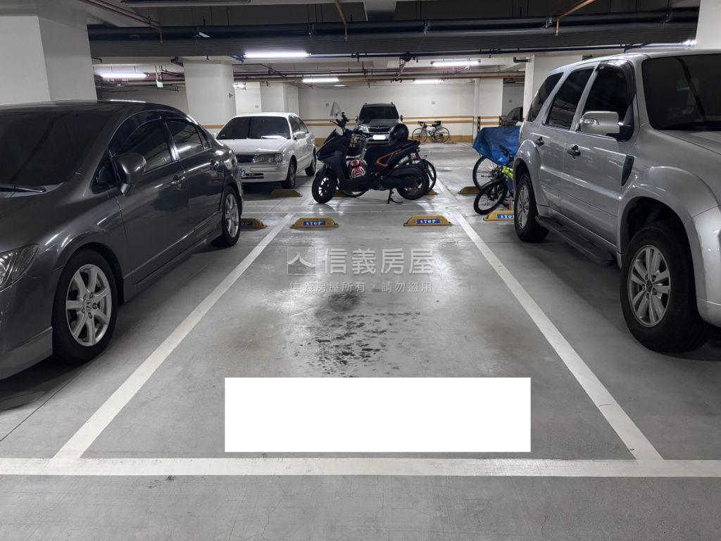 興大翡儷雙套房＋平面車位房屋室內格局與周邊環境