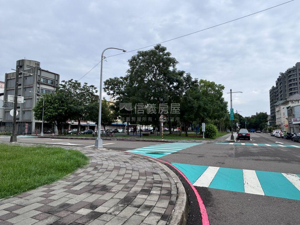 興大翡儷雙套房＋平面車位房屋室內格局與周邊環境
