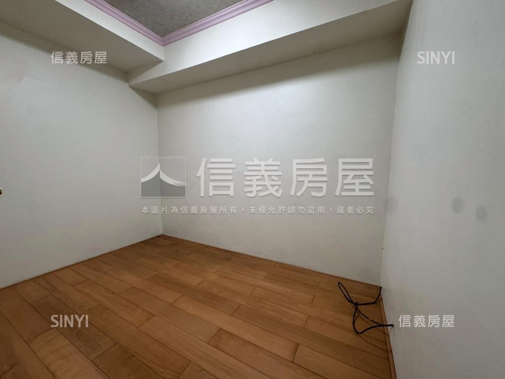 駿達天下三房平車房屋室內格局與周邊環境