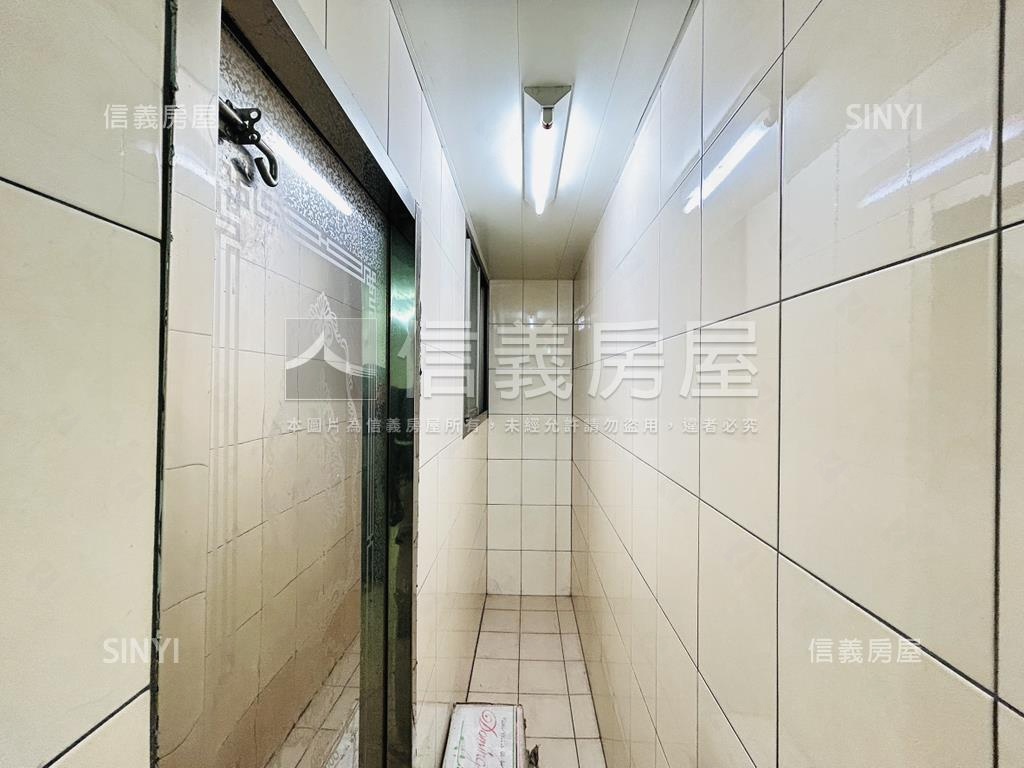 便利面寬珍稀有大空間一樓房屋室內格局與周邊環境