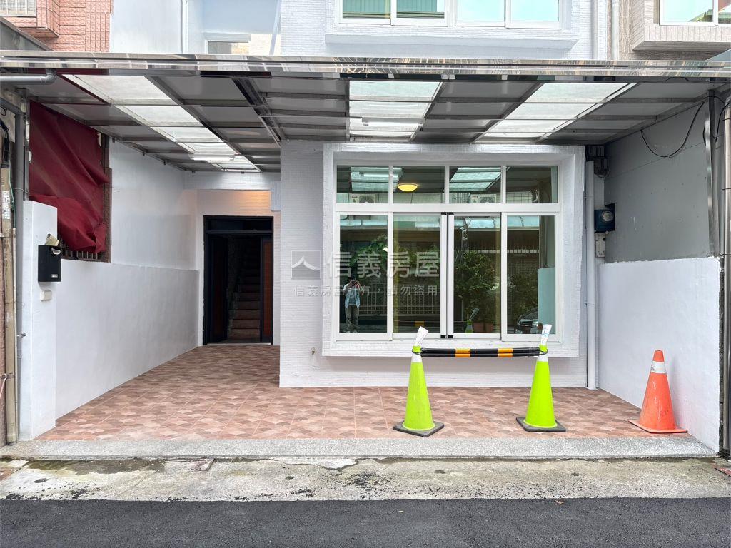 親子遊樂園旁翻新車庫透天房屋室內格局與周邊環境