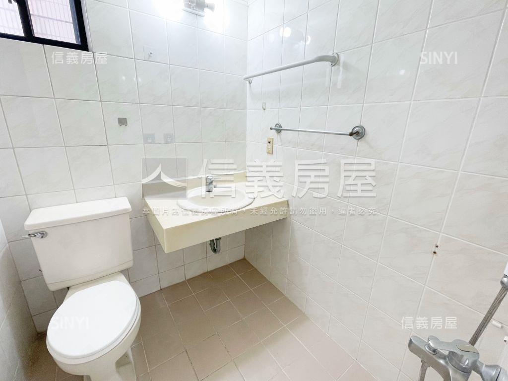 環翠清新三房配車位房屋室內格局與周邊環境