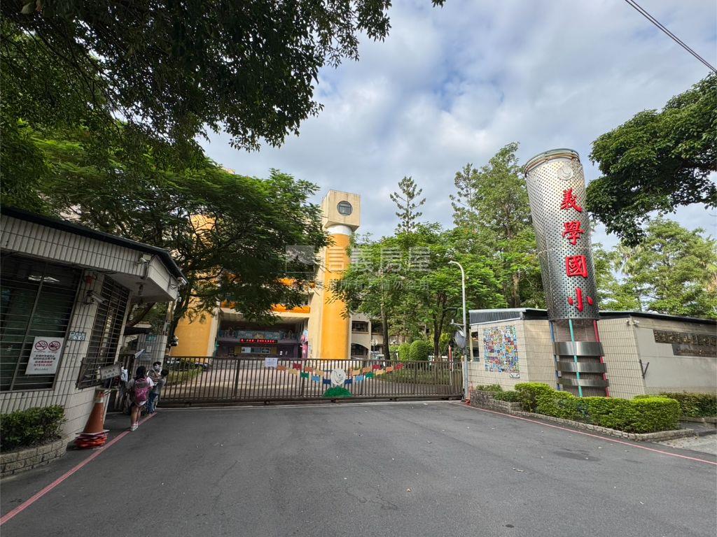 【專任】面公園漂亮兩房房屋室內格局與周邊環境