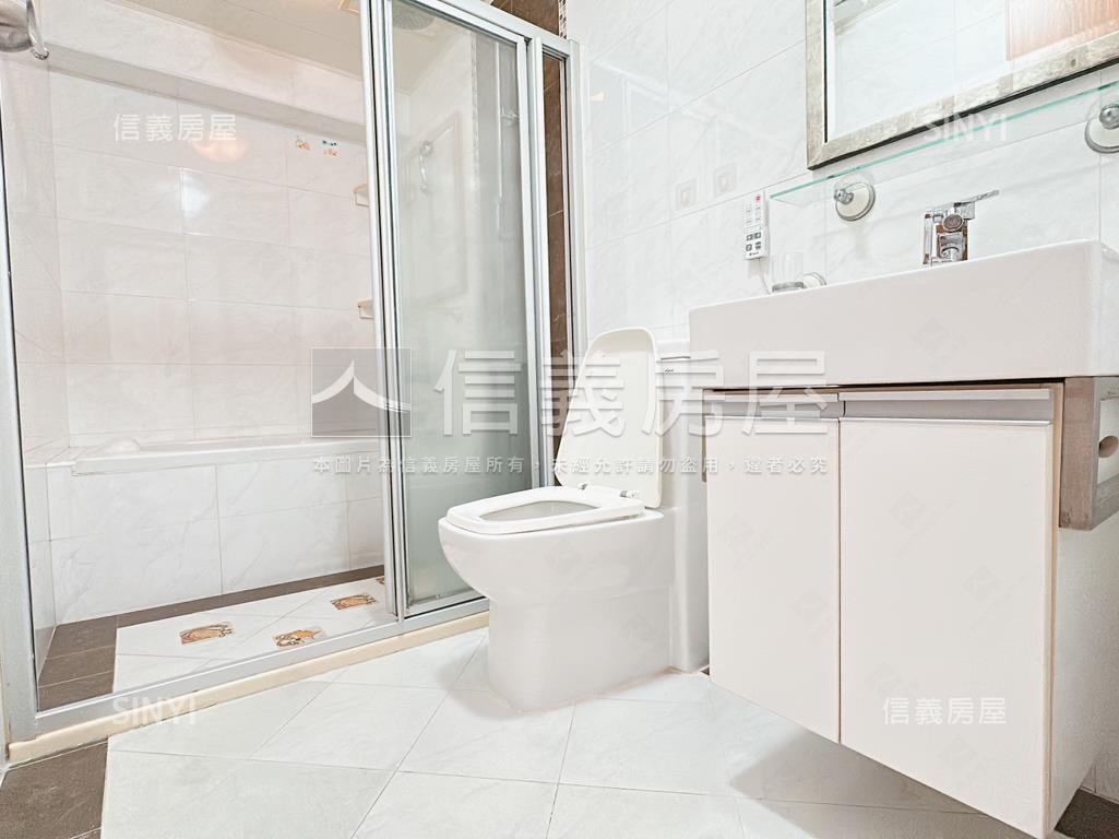 高鐵景觀８樓成家三房車位房屋室內格局與周邊環境