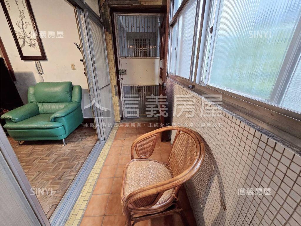 萬隆稀有大空間黃金三樓房屋室內格局與周邊環境