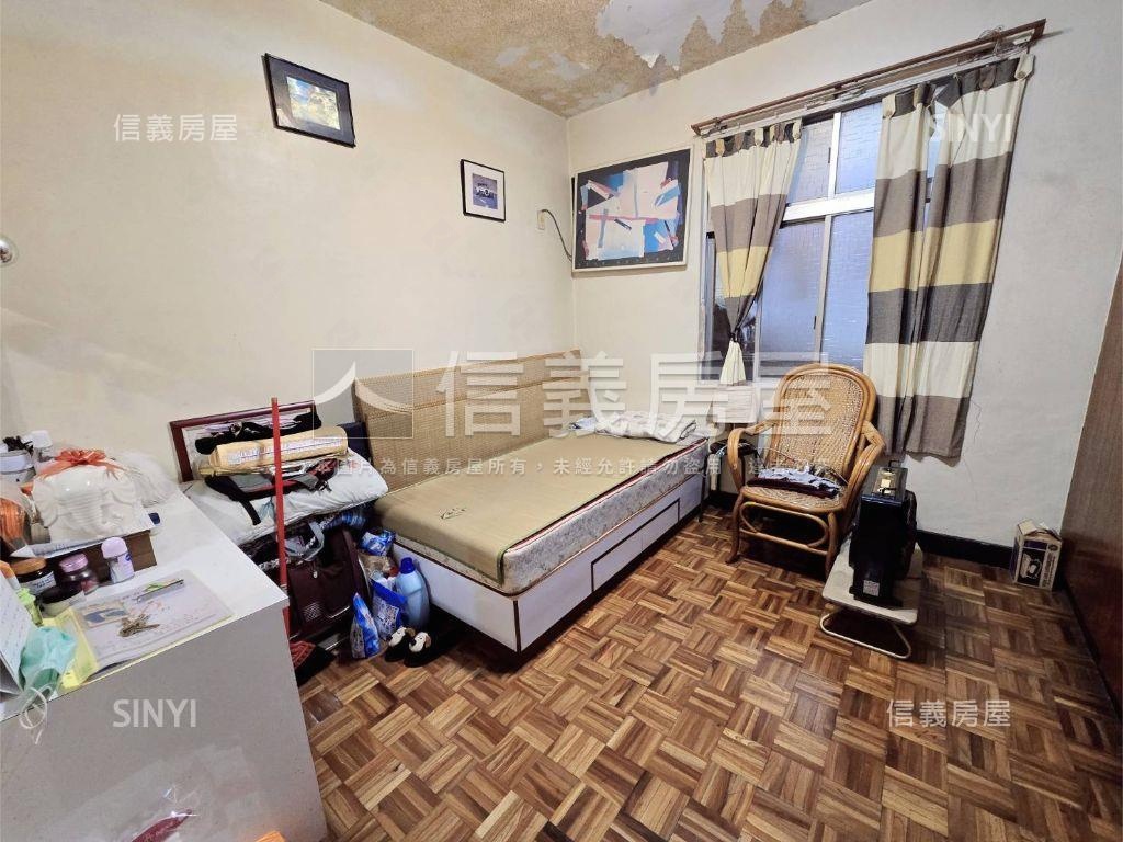 萬隆稀有大空間黃金三樓房屋室內格局與周邊環境