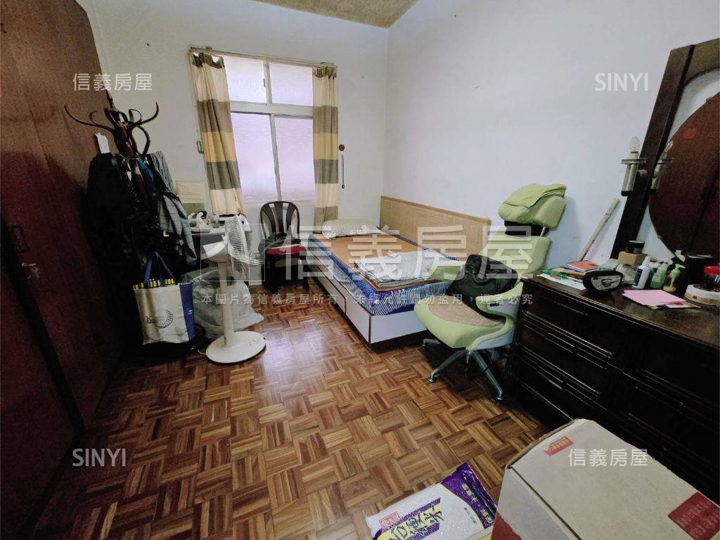 萬隆稀有大空間黃金三樓房屋室內格局與周邊環境