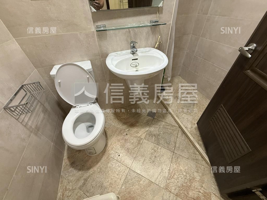愛在歐洲溫馨三房房屋室內格局與周邊環境