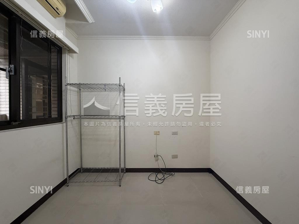 愛在歐洲溫馨三房房屋室內格局與周邊環境
