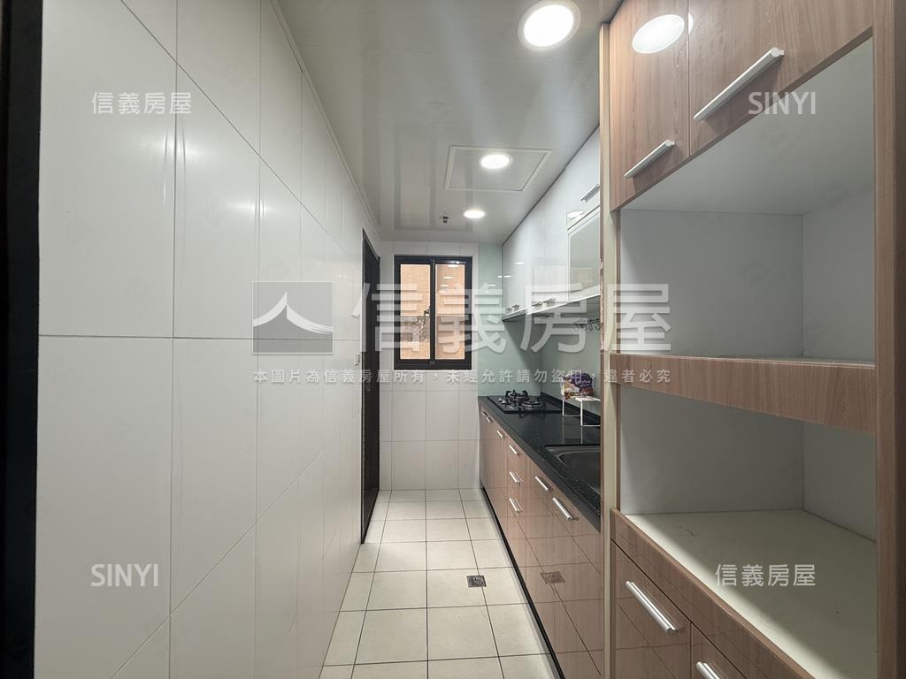 愛在歐洲溫馨三房房屋室內格局與周邊環境