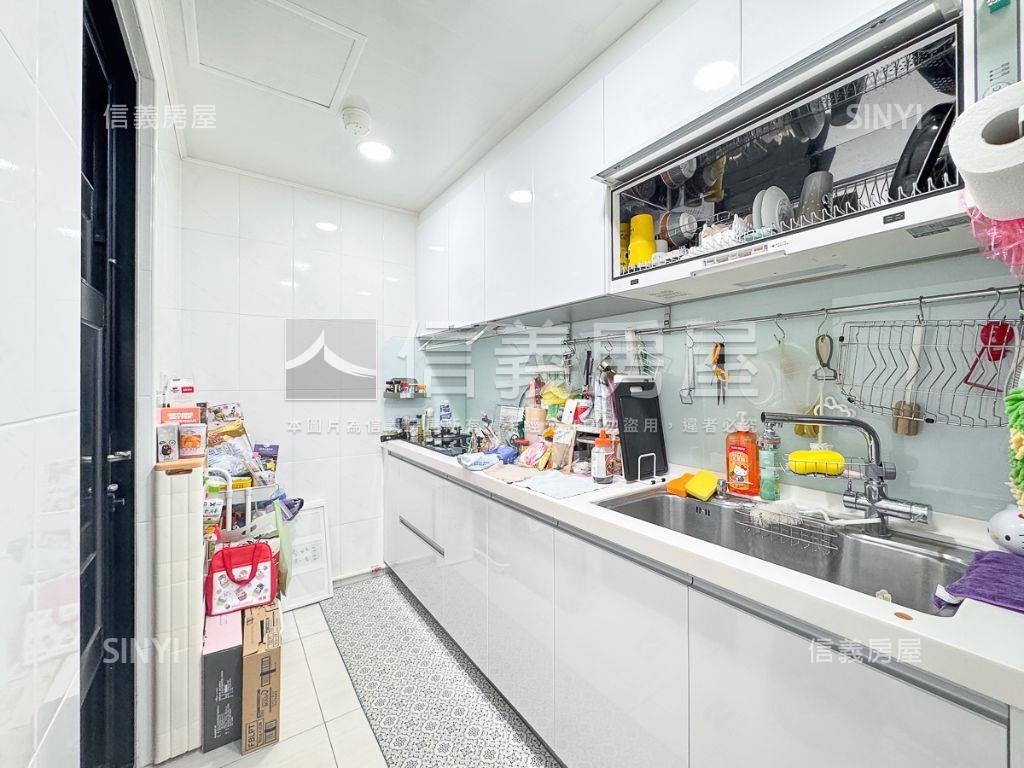 星都心住宅高樓美三房房屋室內格局與周邊環境