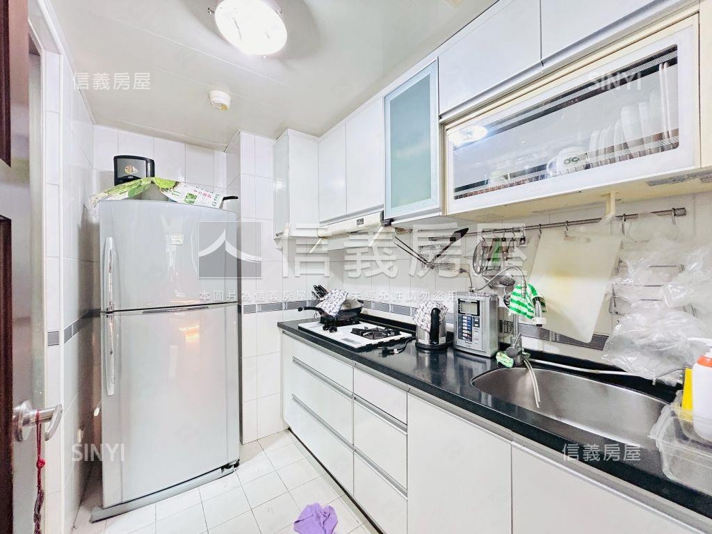 藝文高樓景觀富士兩房房屋室內格局與周邊環境