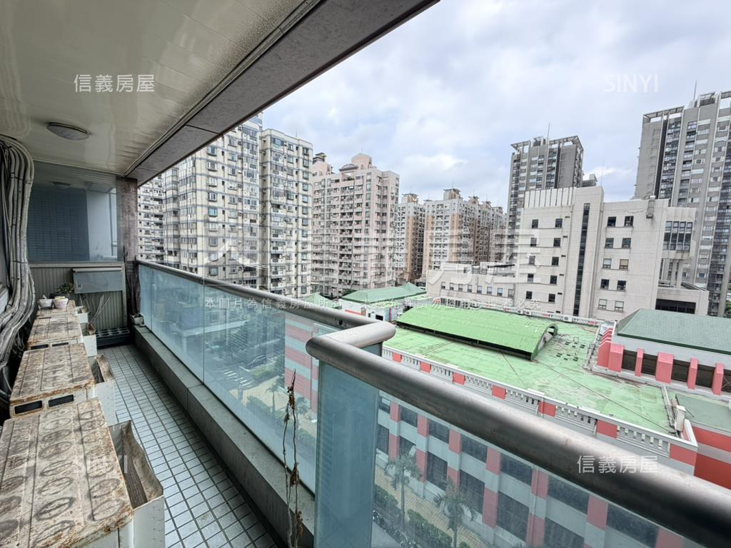 凱撒雙星辦公室含車位房屋室內格局與周邊環境